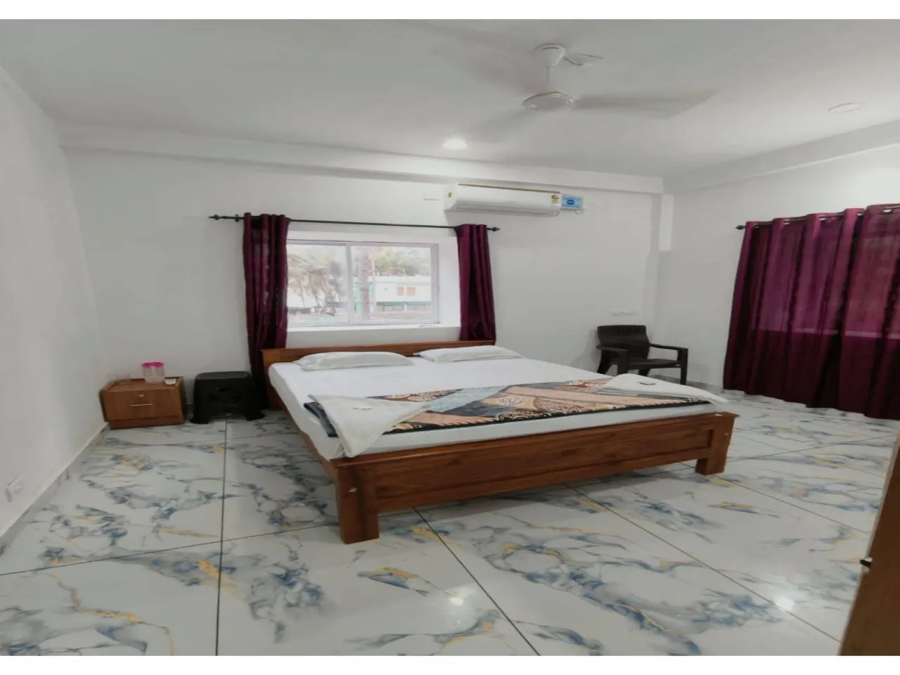 Zahara AC Homestay — Home Stay Package, room photo 4